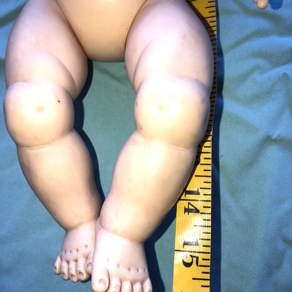 6 pc X-Large to Small~Creepy Weird Vintage Baby Dolls Lot~Halloween Decor Props - Picture 10 of 11